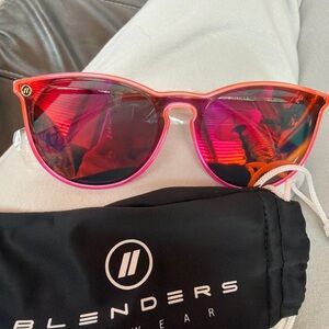 New! Blenders Pink and Orange Epic Dreamers Sunglasses